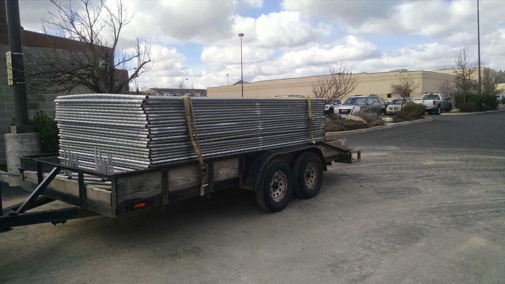 Trailer of fencing panels